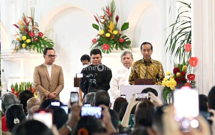 Jokowi Tinjau Peribadatan Natal Sembari Sapa Umat Kristiani di Bogor