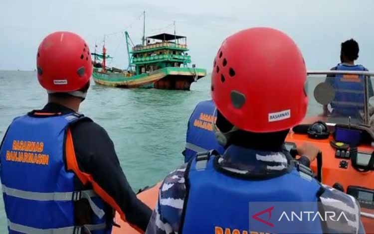 BMKG Peringatkan Gelombang Perairan Selatan Kalimantan 6 Meter