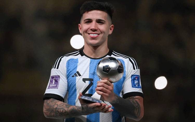 Enzo Fernandez Dibidik Liverpool