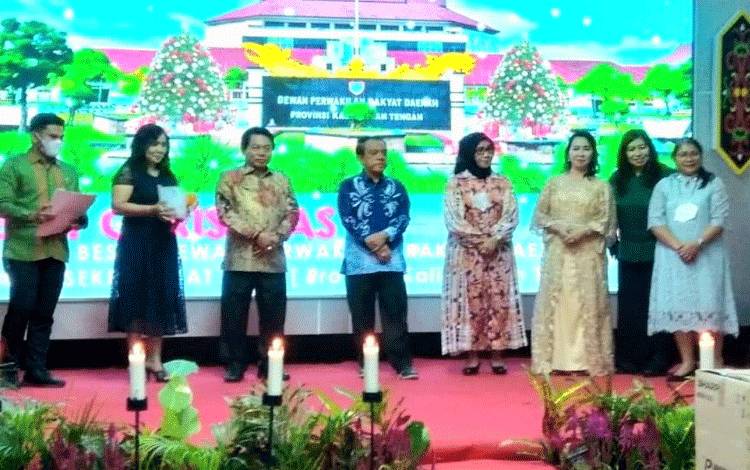 Perayaan Natal bersama tahun 2022 keluarga besar DPRD Kalteng, pada Selasa, 27 Desember 2022 malam. (FOTO: DPRD KALTENG)