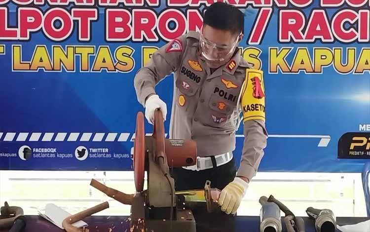 Kasatlantas Polres Kapuas kembali Ingatkan Pengendara Sepeda Motor Tak Pakai Knalpot Brong