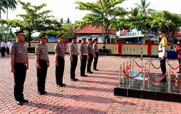29 Personel Polres Barito Utara Dapat Kenaikan Pangkat