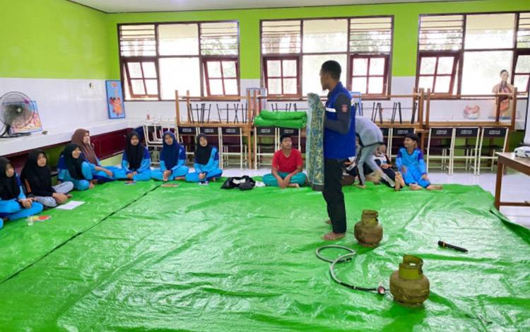 Dinsos Kobar Edukasi Pelajar Terkait Penanganan Bencana