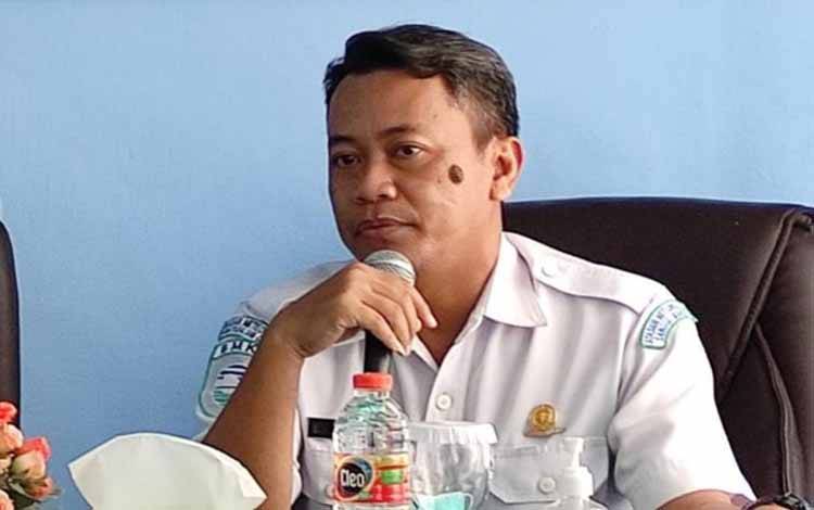 Kepala Stasiun Meteorologi Sanggu, Nur Setiawan