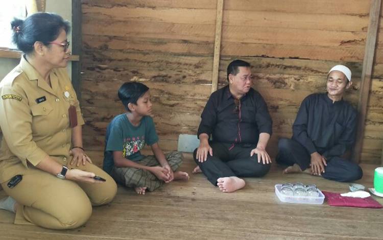 Pemkab Kotim Bantu Biayai Anak Putus Sekolah