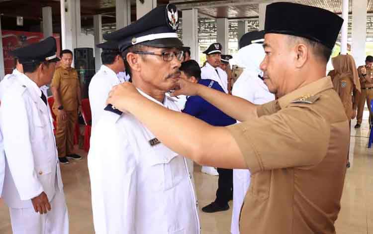 Lantik Penjabat Kepala Desa, Bupati Seruyan Harapkan Ini