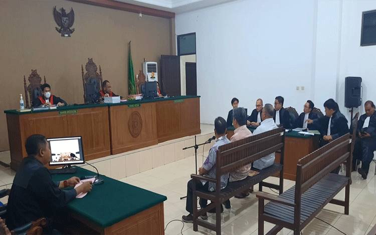 Terdakwa Perkara Korupsi Pembuatan Kontainer Lapak PKL Yos Sudarso Minta Dibebaskan?