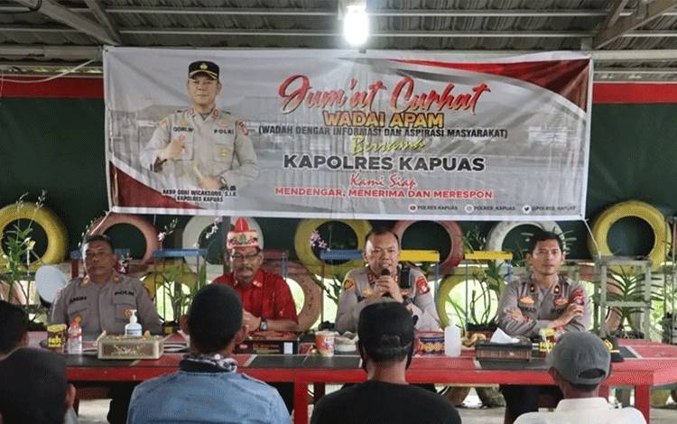 Kapolres Kapuas Silaturahmi ke Ormas Gerdayak Dalam Rangka?Jumat Curhat Wadai Apam