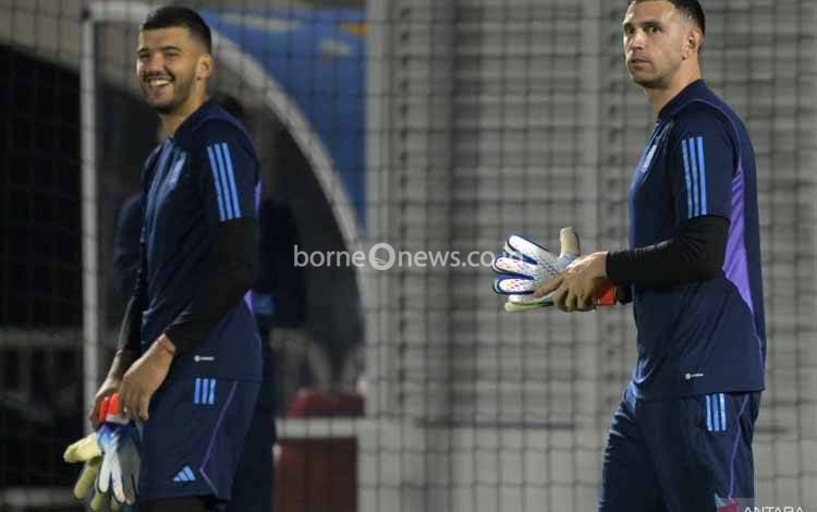 Ajax Kontrak Kiper Cadangan Juara Dunia Argentina