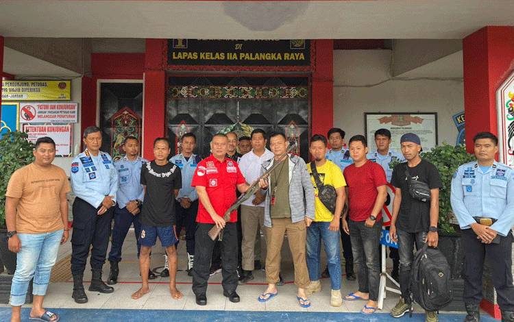 Shotgun yang Dibawa Ruslan Saat Kabur Dari Lapas Ditemukan di Sekubang