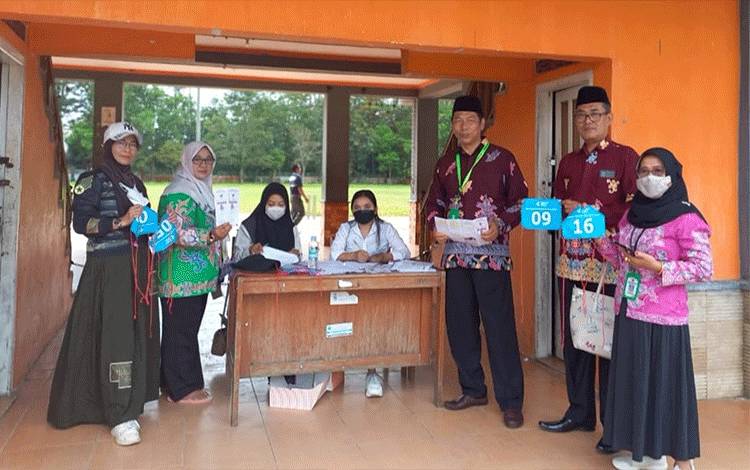 Calon Jemaah Haji di Kapuas Jalani Pengukuran Kebugaran Jasmani