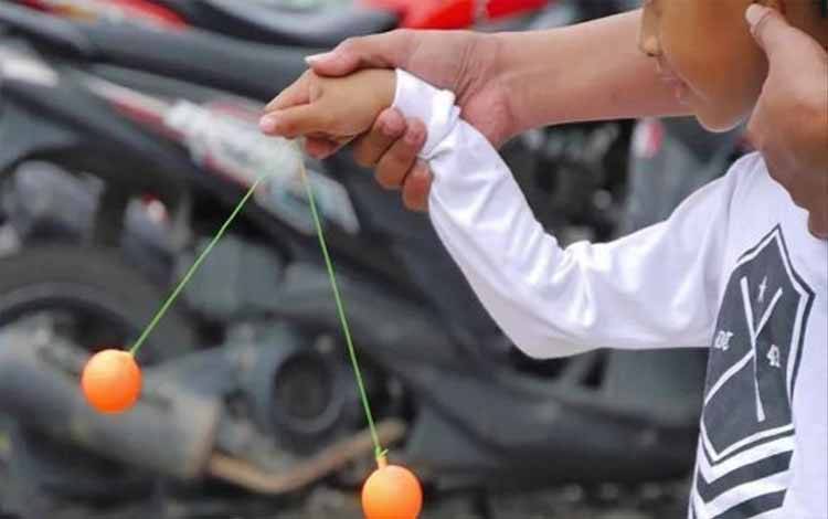 Dewan: Main Lato-Lato Ada Positifnya Buat Anak-Anak
