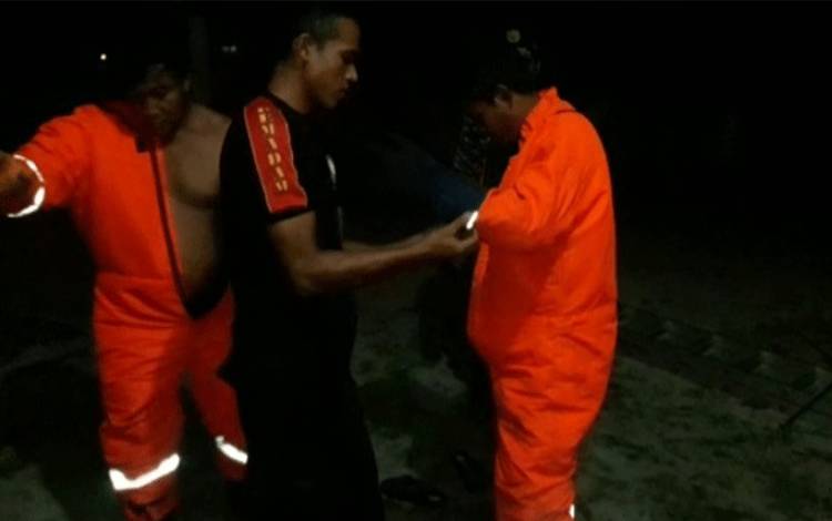 Sarang Tawon Vespa Sebesar Bola Dievakuasi