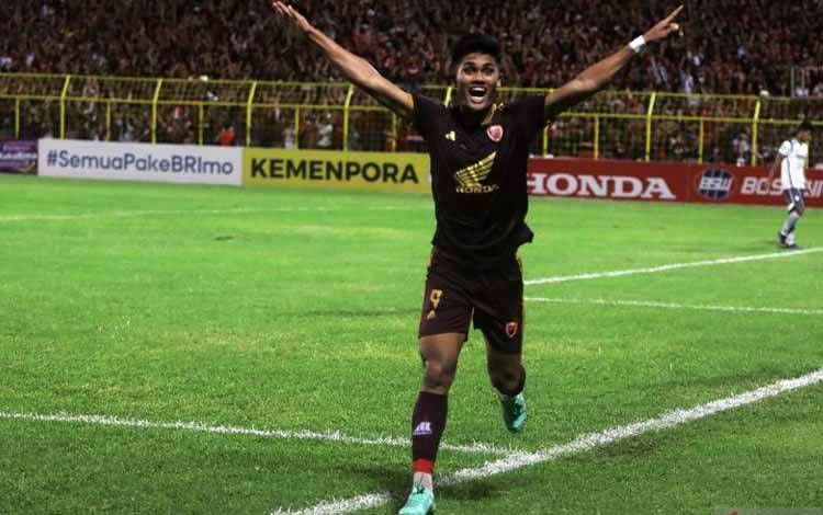 PSM Kukuhkan Posisi di Puncak Klasemen Usai Benamkan PSS Sleman