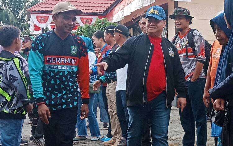 Jalan Rusak di Seranau Akan Segera Diperbaiki