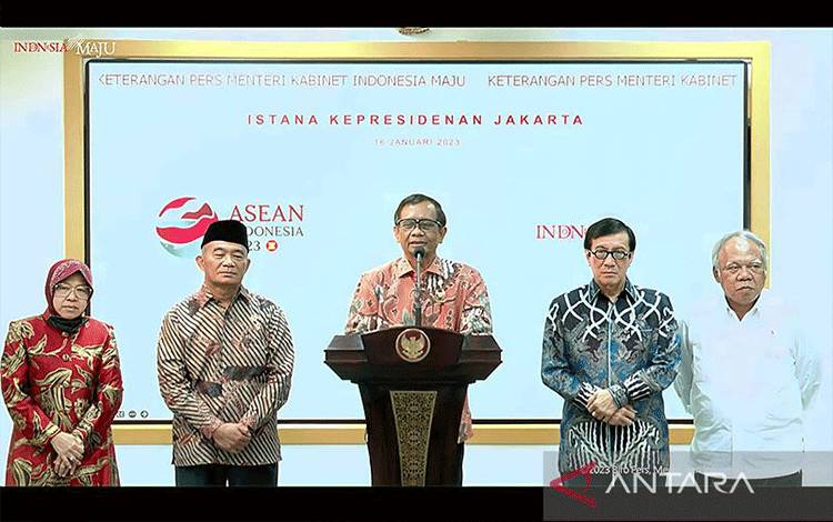 Jokowi Tugaskan 3 Menteri Kumpulkan WNI Korban Pelanggaran HAM