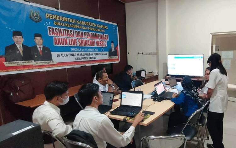 Disarpustaka Kapuas Fasilitasi dan Pendampingan Kepada Admin Aplikasi Srikandi