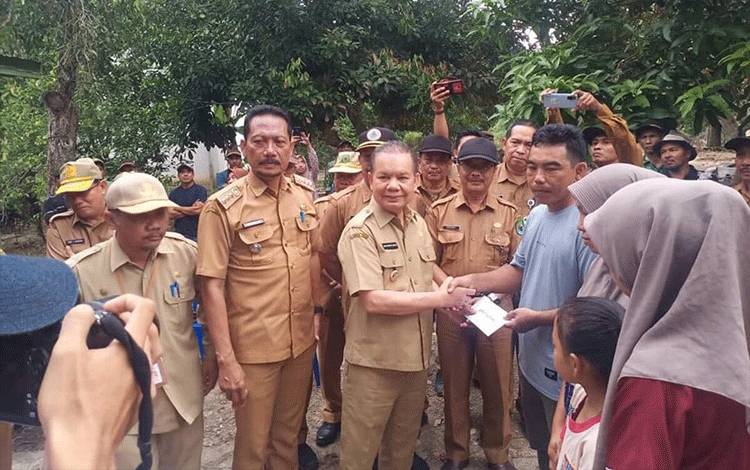 Warga Terdampak Kebakaran Rumah di Desa Bandar Mekar Dapat Bantuan?