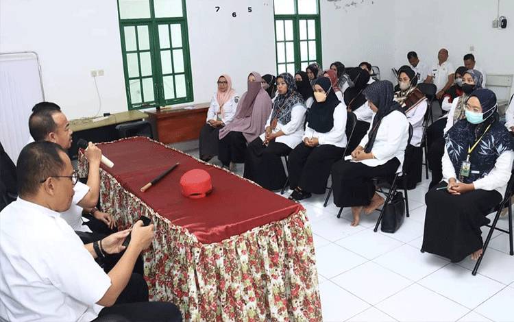 Pastikan Pelayanan Kesehatan Berjalan Baik, Bupati Seruyan Kunjungi Fasilitas Kesehatan