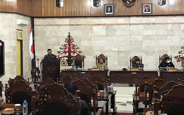 Kebersihan Jadi Perhatian Anggota DPRD Kapuas saat Reses di Dapil I Selat