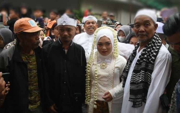 Dedi Mulyadi Tepati Janji untuk Nikahkan Driver Ojol Disabilitas