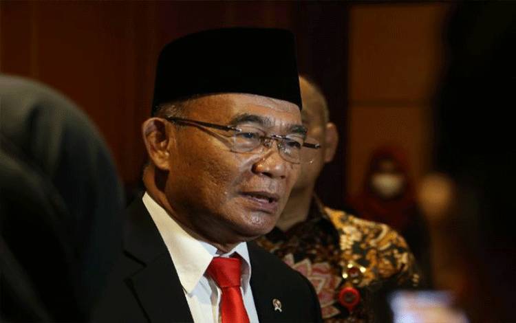 Menko PMK: Indonesia akan Menyesuaikan Keputusan WHO Terkait COVID-19