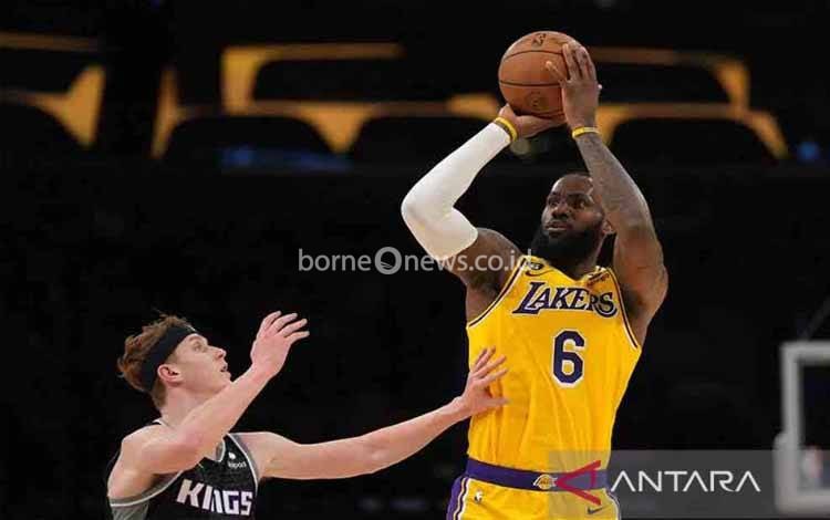 Ringkasan NBA: Lakers Balik Taklukkan Blazers Usai Tertinggal 25 Poin