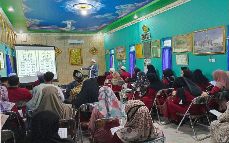 Guru di Murung Raya Tingkatkan Kemampuan Baca Alquran dengan Metode Ummi