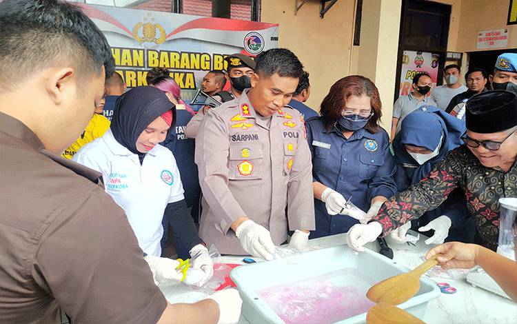 Barang Bukti Narkoba Rp 1 miliar Dimusnahkan Polres Kotim
