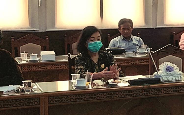 CAPTION: Anggota DPRD Kalteng Yulilis, Kamis, 26 Januari 2023. (FOTO: DONNY D)