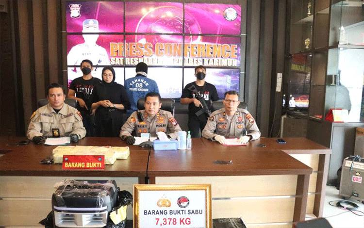 Polisi Gagalkan Peredaran 7,3 kg Sabu Jaringan Internasional