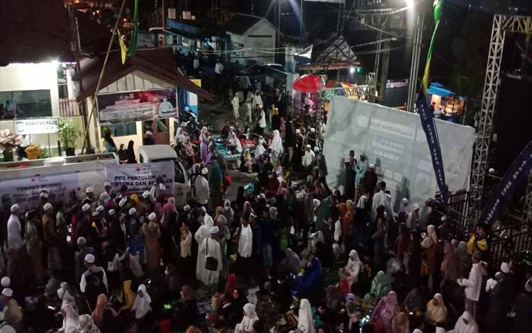 Seorang Jemaah Dikabarkan Meninggal saat Salat Magrib di Haul Abah Guru Sekumpul di Ikon Jelawat