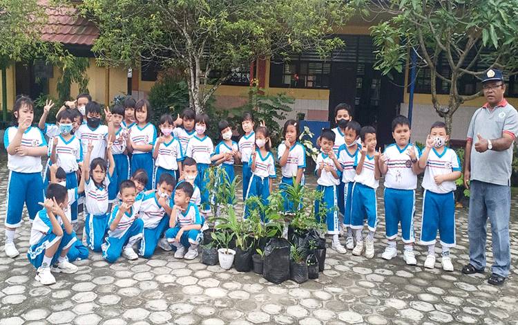 Komisi C Apresiasi Sekolah Jalankan Penanaman Nilai Pancasila