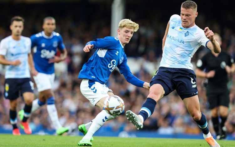 Newcastle United Resmi Rekrut Anthony Gordon dari Everton