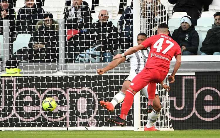 Monza Kejutkan Juventus dengan Kemenangan 2-0 di Turin