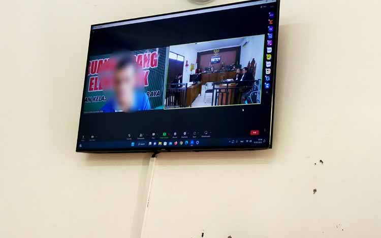 Kecewa Tidak mendapat Bagian Isap Sabu, Utuh Telanjang Bulat Bunuh Pasutri