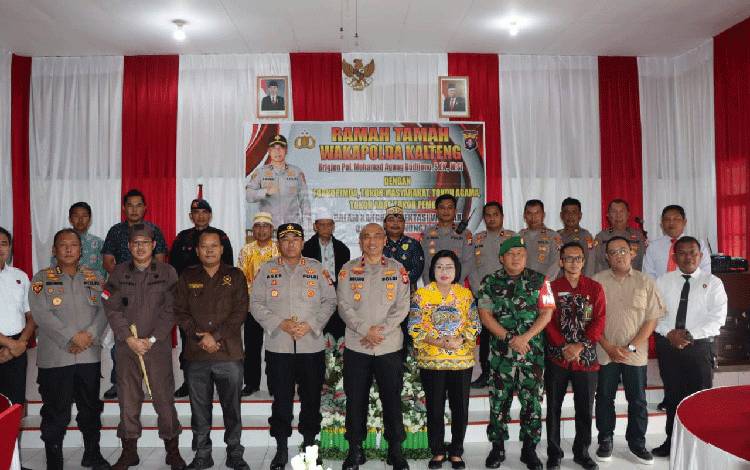 Wakil Bupati Gunung Mas Sambut Kedatangan Wakapolda Kalteng