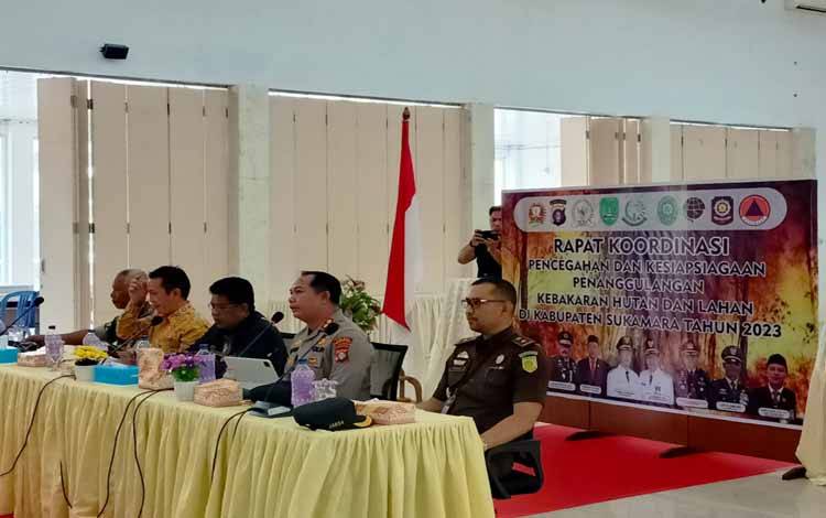 Wabup Sukamara Imbau Masyarakat Jangan Memabakar