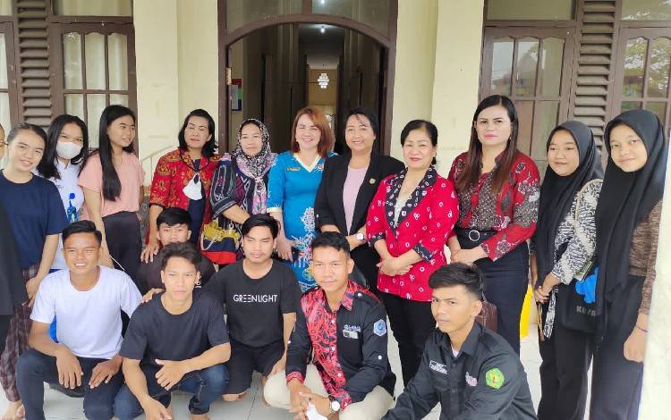 Komisi III DPRD?Gunung Mas?Kunjungi Asrama Mahasiswa di Palangka Raya