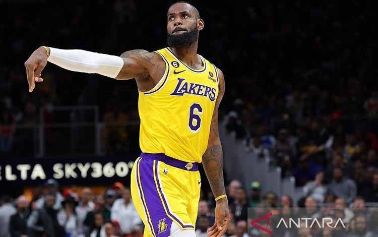 Meski Lakers Dilibas Pelicans, LeBron James Kian Dekat Pecahkan Rekor