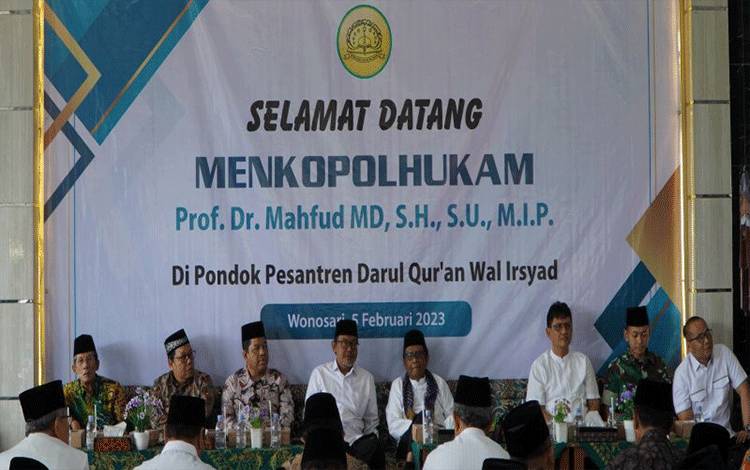 Menkopolhukam Minta Ponpes Beradaptasi Ikuti Perkembangan Zaman