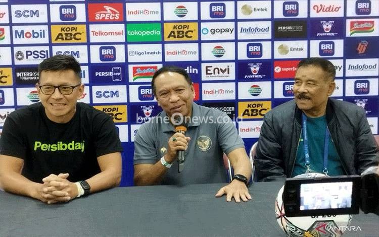 Menpora Koordinasi Dengan PUPR Soal Penggunaan GBLA oleh Persib
