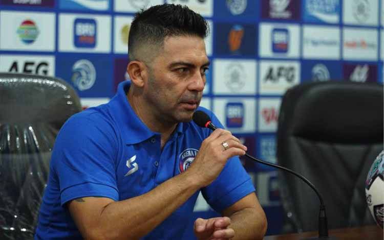 Javier Roca Resmi Tinggalkan Skuad Singo Edan