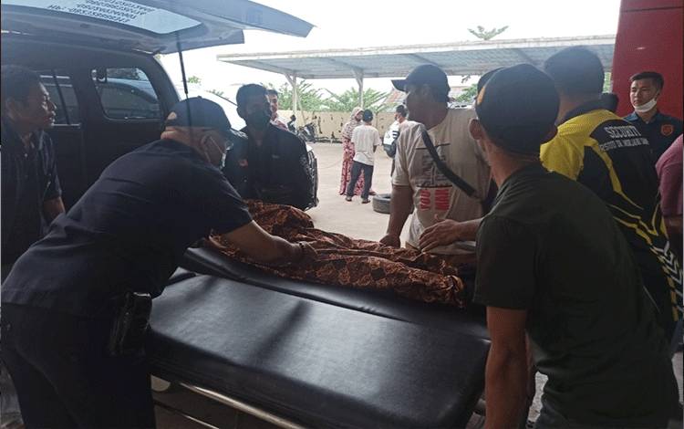 Pelajar Tewas Kecelakaan di Sampit akibat Truk Kontainer yang Parkir Dibahu Jalan Tanpa Penanda