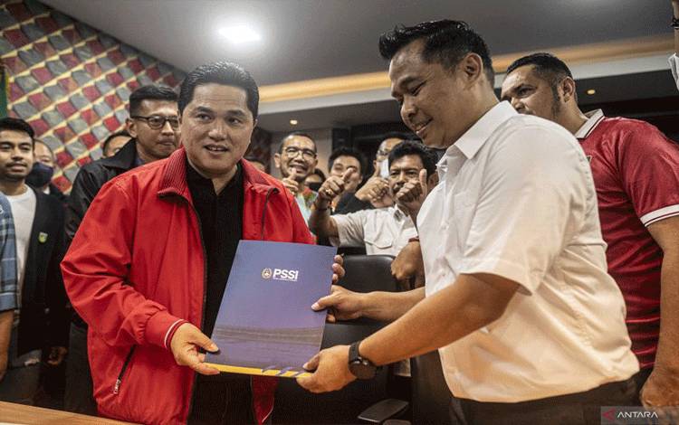 KP Tegaskan Erick Thohir Layak Jadi Calon Tetap Ketua Umum PSSI
