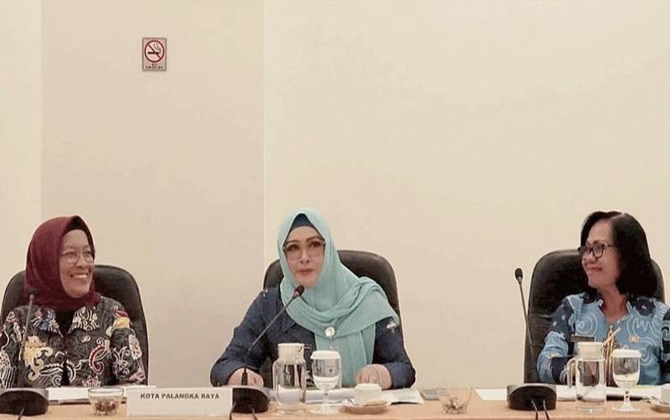 Pemko Palangka Raya Masuk 3 Besar Nominasi Penjamin Sosial Tenaga Kerja