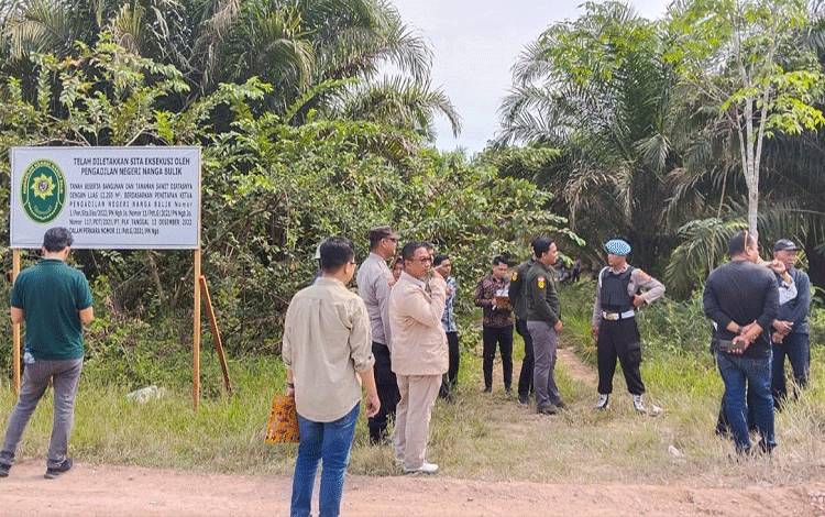 Inkracht, PN Nanga Bulik Eksekusi Lahan Pemakaman Desa Bumi Agung