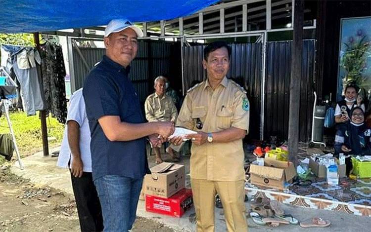 Legislator Kapuas Ini Kunjungi Warga Terkena Musibah Keracunan di Saka Lagun