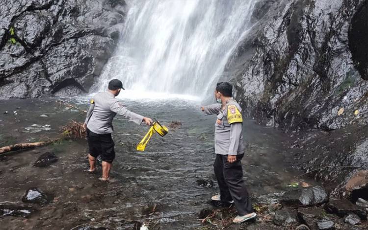 Seorang Warga Meninggal Tertimpa Longsor Tempat Wisata Air Terjun Sedudo Nganjuk