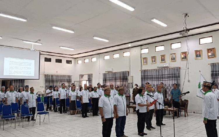 Dewan Pengurus Cabang HKTI Gunung Mas Dilantik